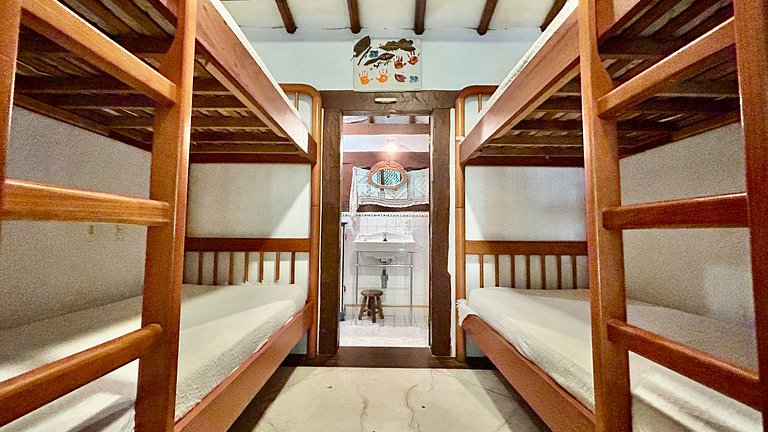 Casa em condomínio pé na areia - P. Curral