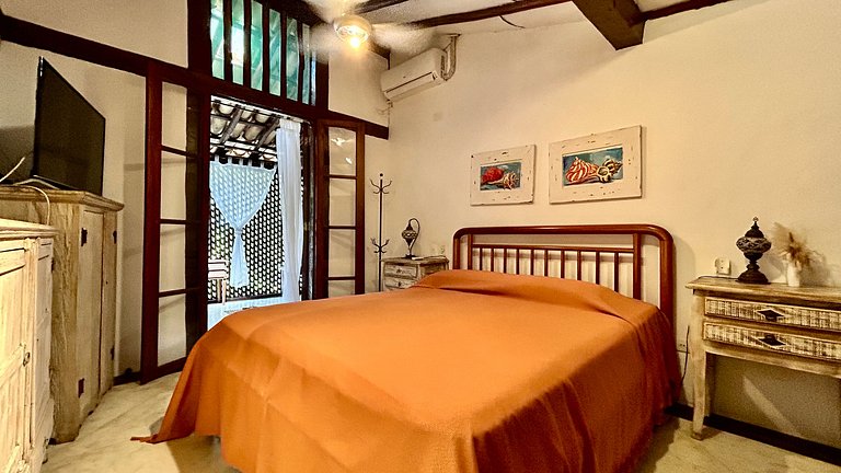 Casa em condomínio pé na areia - P. Curral