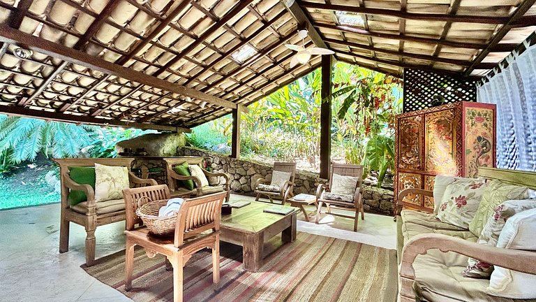 Casa em condomínio pé na areia - P. Curral