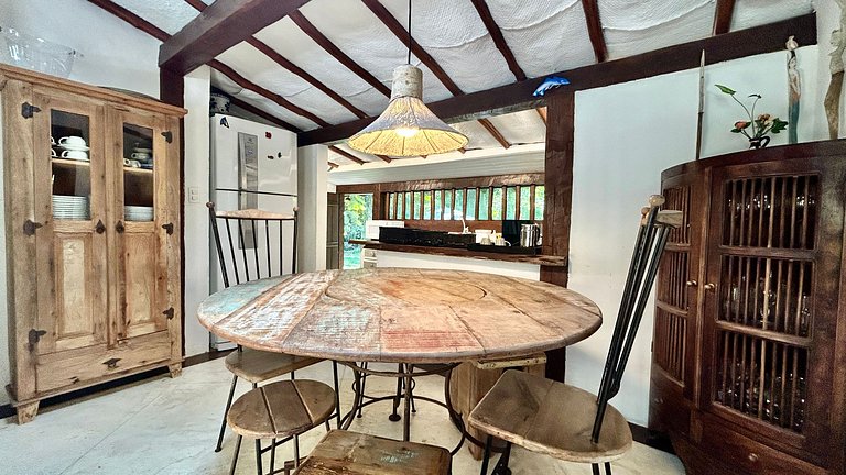 Casa em condomínio pé na areia - P. Curral