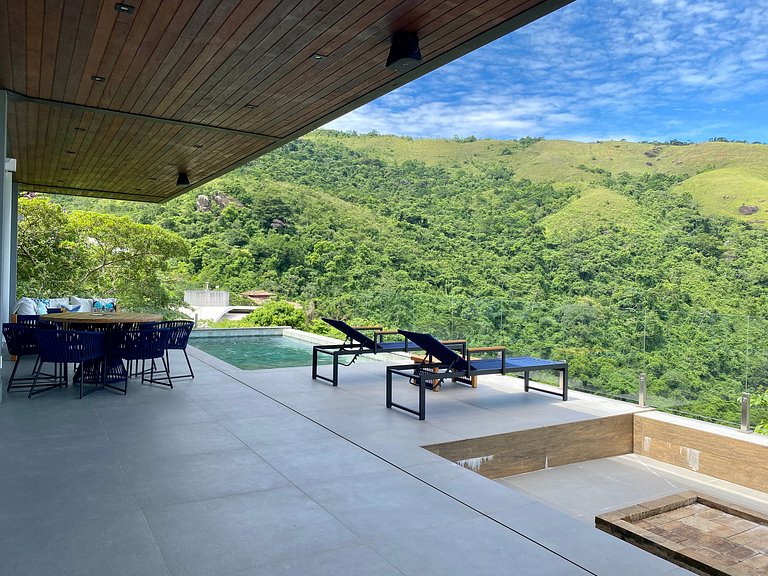 Casa moderna, piscina, gourmet, em condomínio