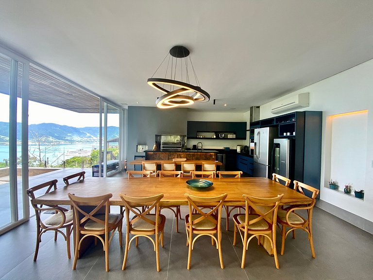 Casa moderna, piscina, gourmet, em condomínio