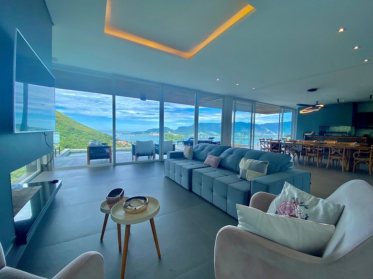 Casa moderna, piscina, gourmet, em condomínio