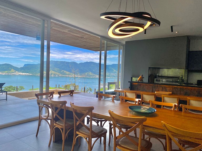 Casa moderna, piscina, gourmet, em condomínio