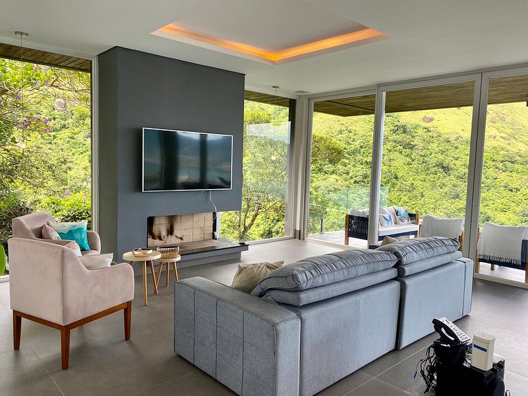 Casa moderna, piscina, gourmet, em condomínio