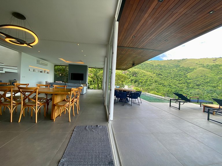 Casa moderna, piscina, gourmet, em condomínio