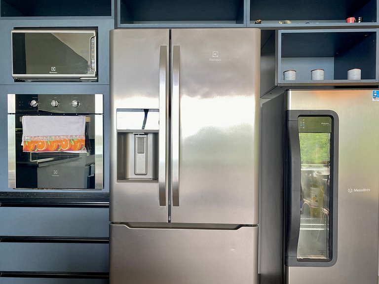 Casa moderna, piscina, gourmet, em condomínio