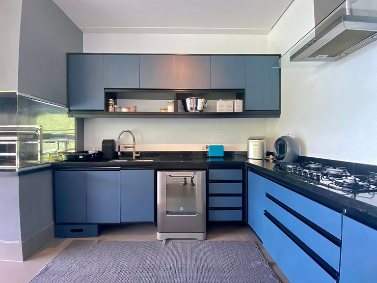 Casa moderna, piscina, gourmet, em condomínio