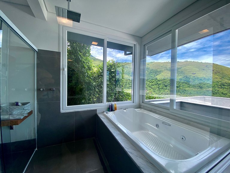 Casa moderna, piscina, gourmet, em condomínio