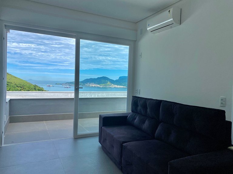 Casa moderna, piscina, gourmet, em condomínio