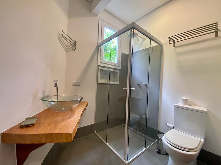 Casa moderna, piscina, gourmet, em condomínio