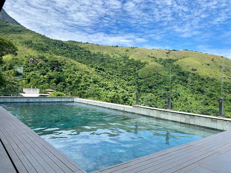 Casa moderna, piscina, gourmet, em condomínio