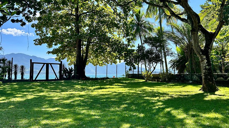 Casa pé na areia, espaço gourmet, região central