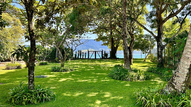 Casa pé na areia, espaço gourmet, região central