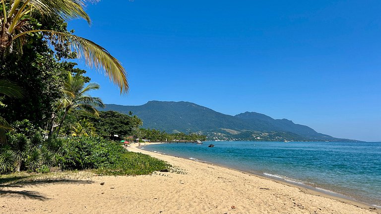Casa pé na areia, espaço gourmet, região central