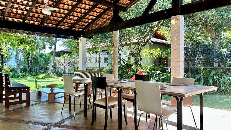 Casa pé na areia, espaço gourmet, região central