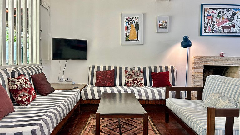 Casa pé na areia, espaço gourmet, região central