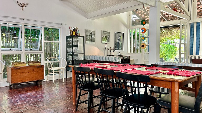 Casa pé na areia, espaço gourmet, região central