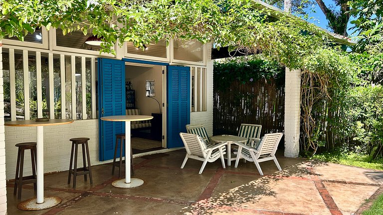 Casa pé na areia, espaço gourmet, região central