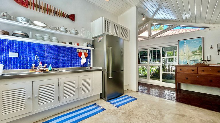 Casa pé na areia, espaço gourmet, região central