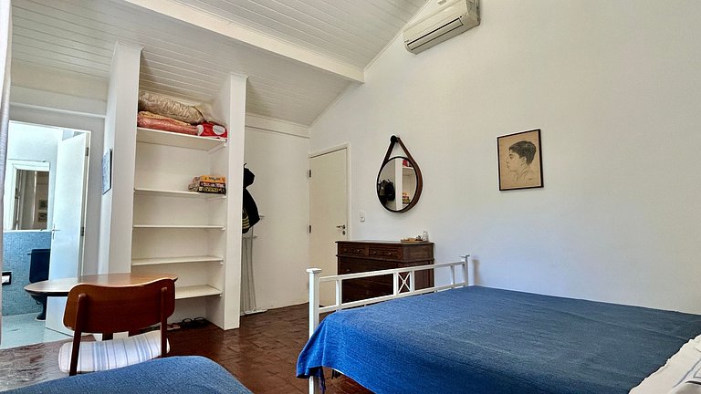 Casa pé na areia, espaço gourmet, região central