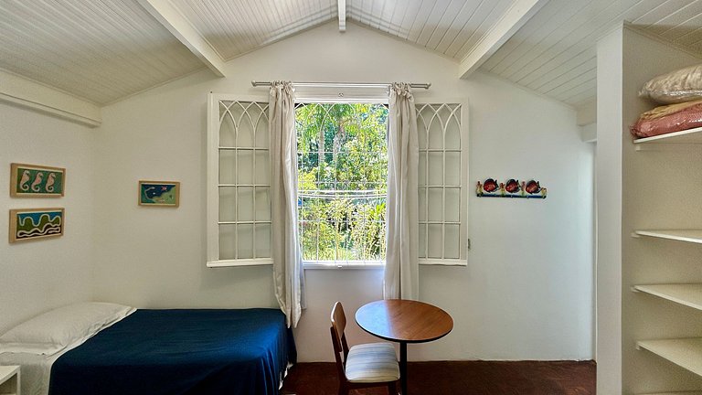 Casa pé na areia, espaço gourmet, região central