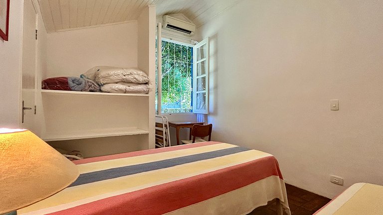 Casa pé na areia, espaço gourmet, região central