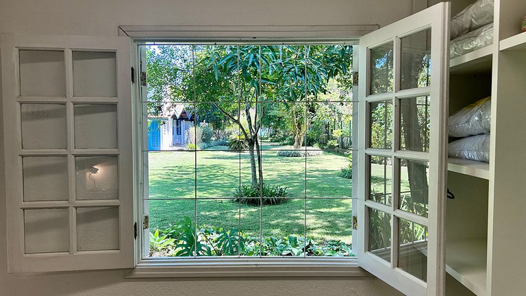 Casa pé na areia, espaço gourmet, região central