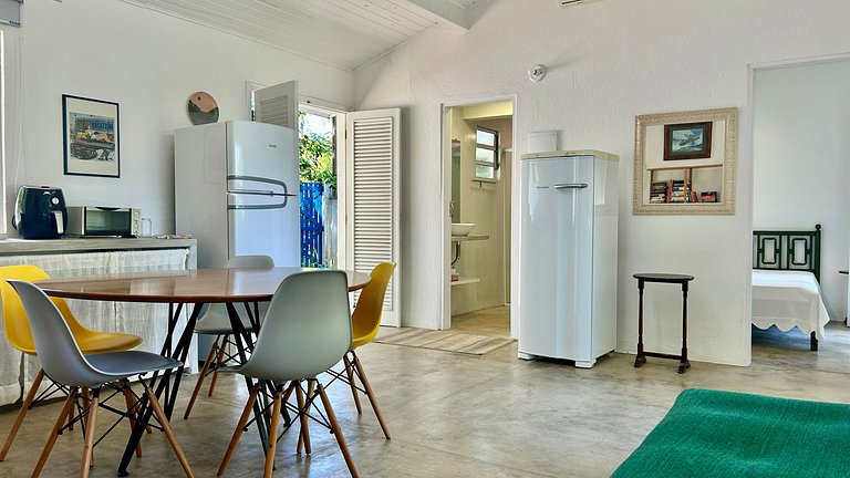 Casa pé na areia, espaço gourmet, região central