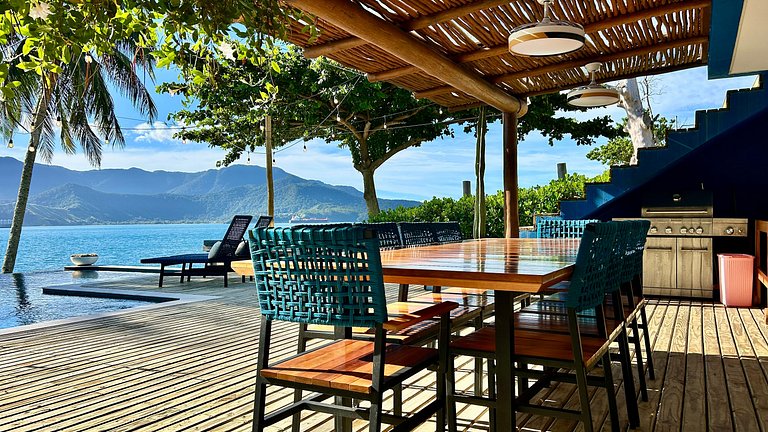 Exclusiva casa costeira, piscina aquecida, gourmet