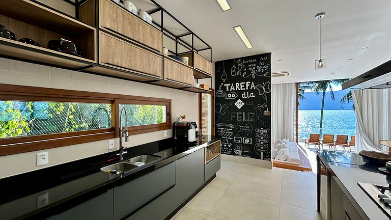 Exclusiva casa costeira, piscina aquecida, gourmet