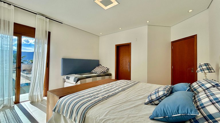Exclusiva casa costeira, piscina aquecida, gourmet