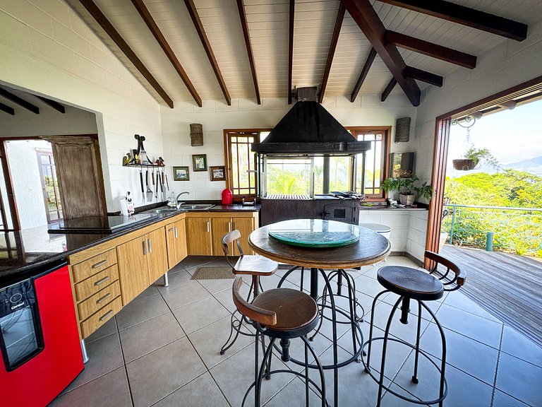 Casa Exclusiva à Venda no Siriúba II – Ilhabela