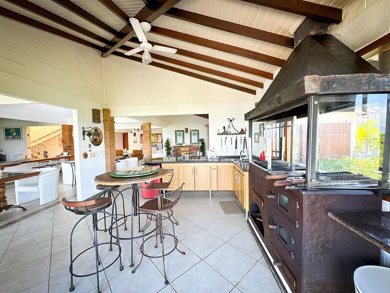 Casa Exclusiva à Venda no Siriúba II – Ilhabela