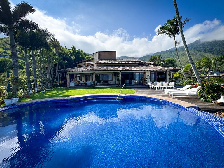 Casa Exclusiva à Venda no Siriúba II – Ilhabela