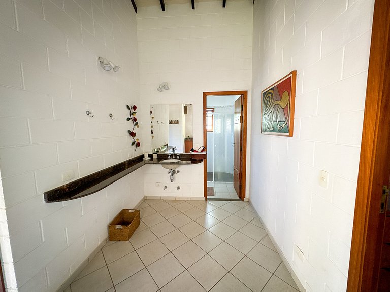 Casa Exclusiva à Venda no Siriúba II – Ilhabela
