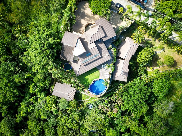 Casa Exclusiva à Venda no Siriúba II – Ilhabela