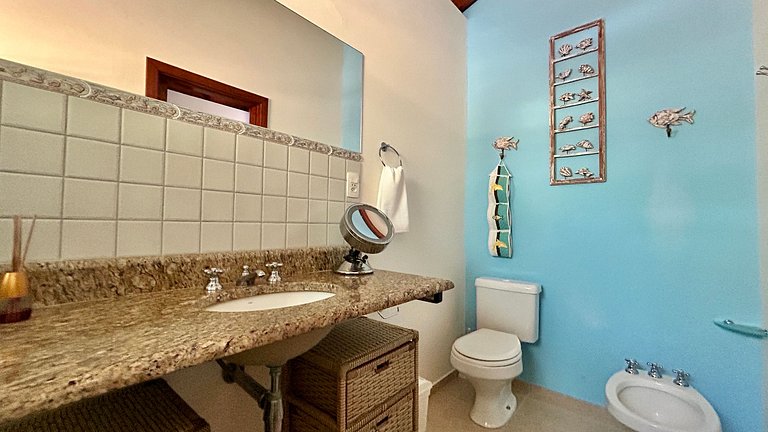 Piscina aquecida, vista e espaço gourmet