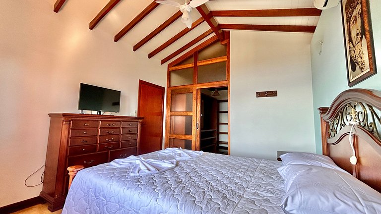 Casa Exclusiva com Vista para o Mar no Siriúba II – Ilhabela