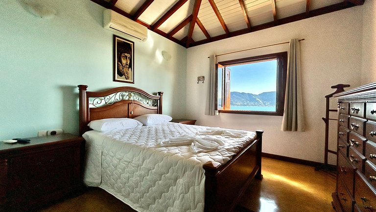 Casa Exclusiva com Vista para o Mar no Siriúba II – Ilhabela