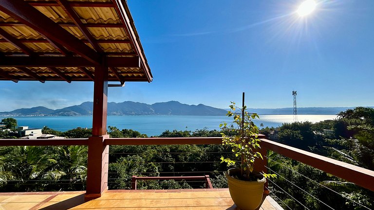 Casa Exclusiva com Vista para o Mar no Siriúba II – Ilhabela