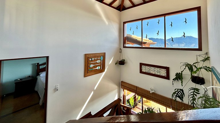 Piscina aquecida, vista e espaço gourmet