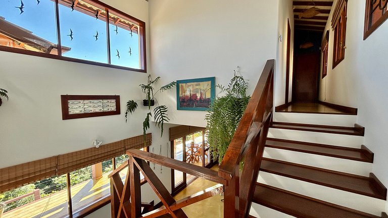 Piscina aquecida, vista e espaço gourmet