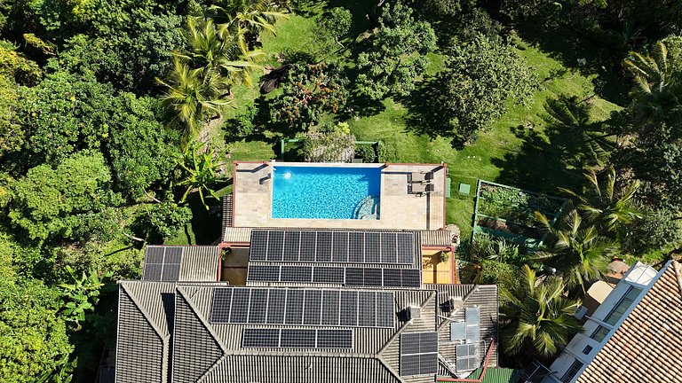 Piscina aquecida, vista e espaço gourmet