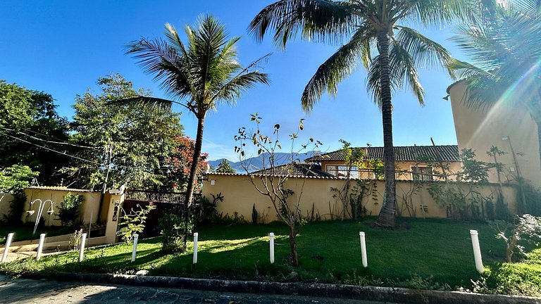 Casa Exclusiva com Vista para o Mar no Siriúba II – Ilhabela