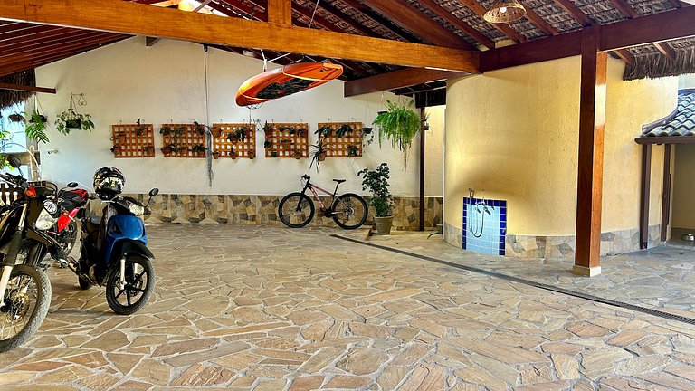 Piscina aquecida, vista e espaço gourmet