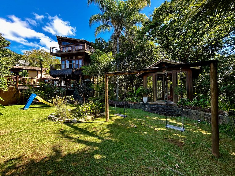 Um paraíso, com 2 terrenos, em condomínio à beira-mar na Pon