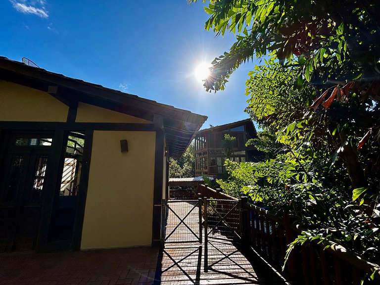 Um paraíso, com 2 terrenos, em condomínio à beira-mar na Pon