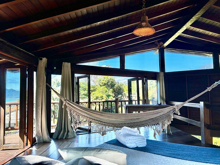 Um paraíso, com 2 terrenos, em condomínio à beira-mar na Pon