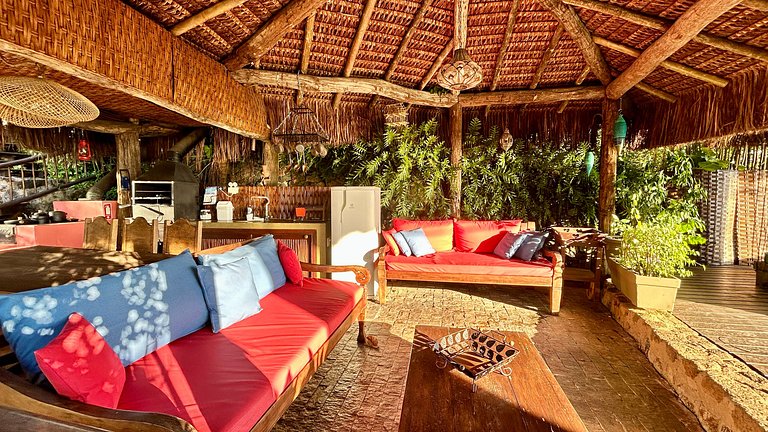 Linda casa, próxima á praia da Armação